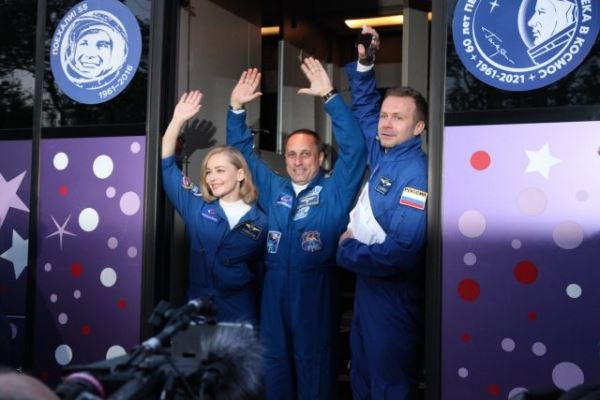 «Не хотелось расставаться»: Юлия Пересильд поделилась впечатлениями после полета на орбиту